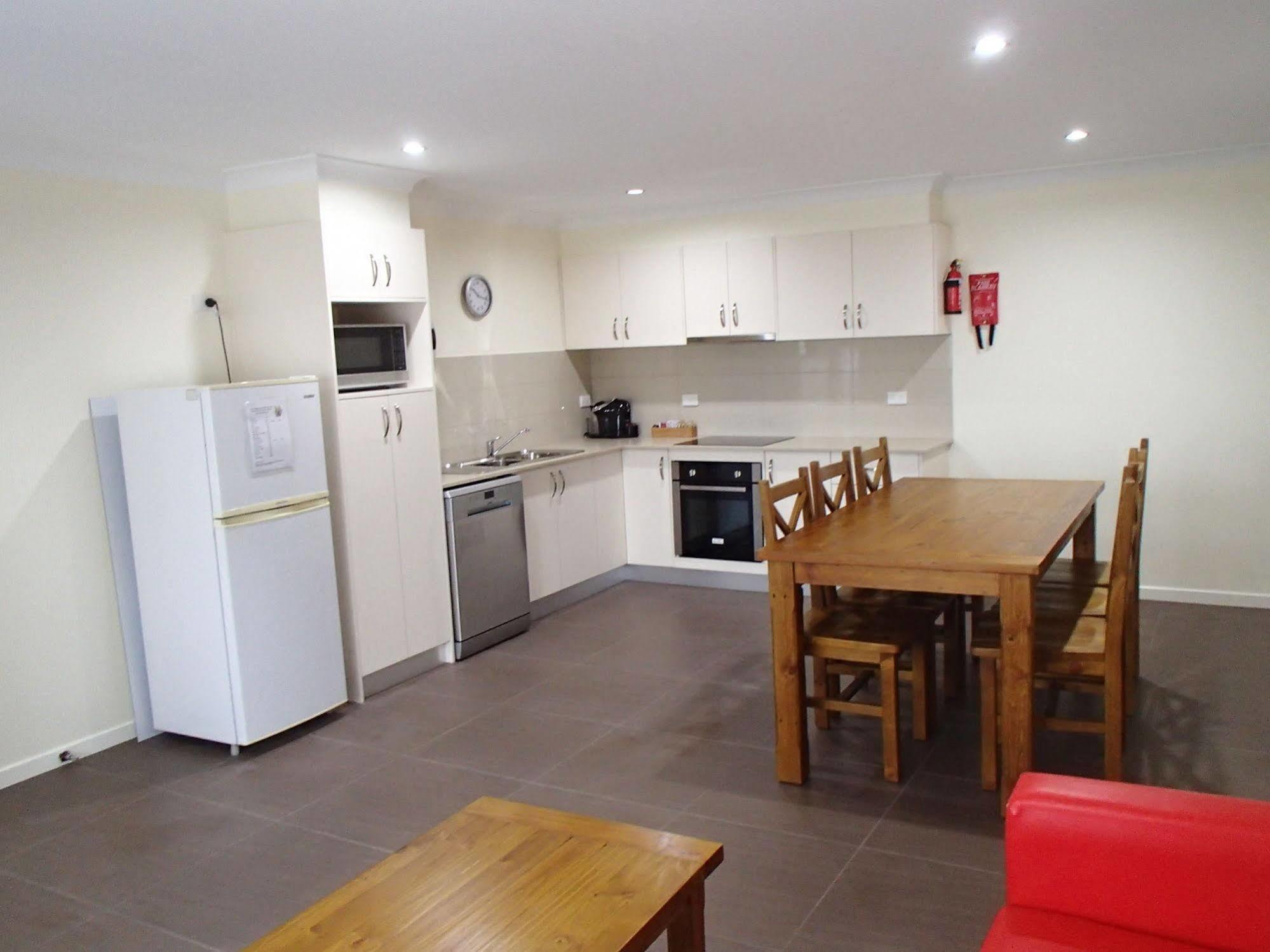 Manera Heights Apartments Ντούμπο Εξωτερικό φωτογραφία